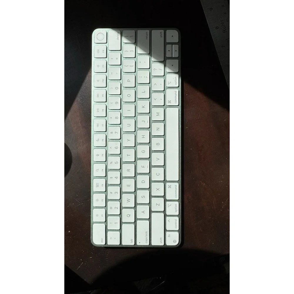 Apple Magic Keyboard with Touch ID for Mac Green A2449
